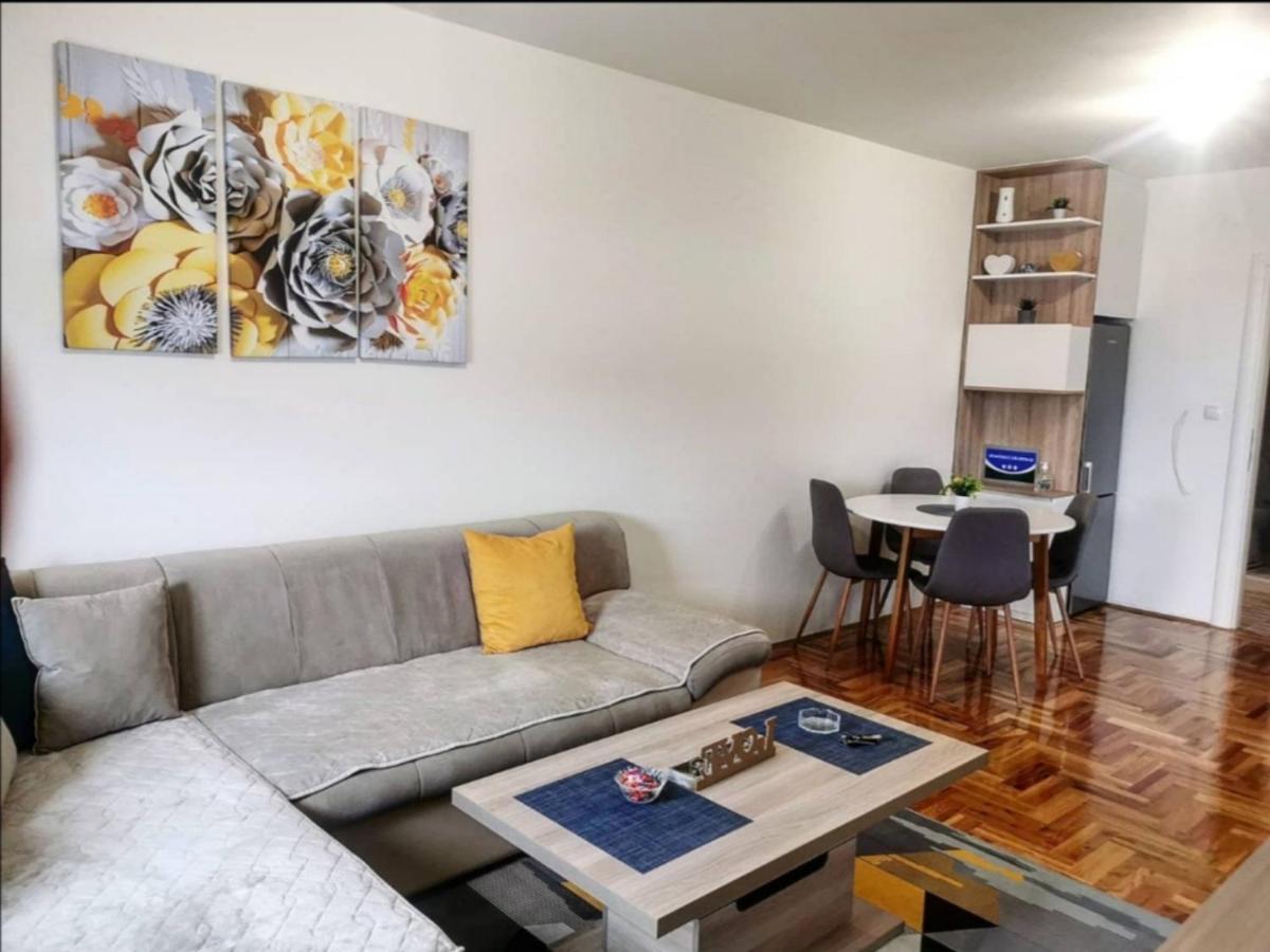 S&D Apartman Lukavica Екстер'єр фото